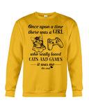 A Girl Who Really Loved Cats And Games - Unisex Long Sleeve - Sweatshirt