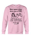 A Girl Who Really Loved Cats And Games - Unisex Long Sleeve - Sweatshirt